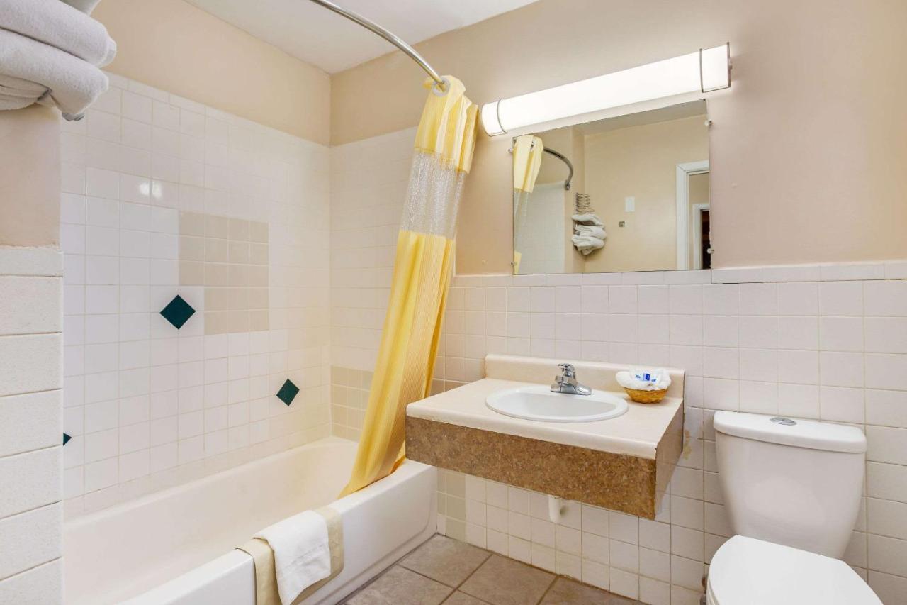 Rodeway Inn & Suites Raton Luaran gambar