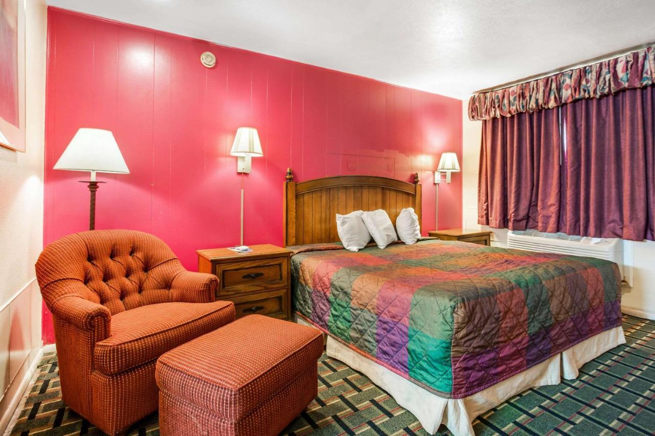 Rodeway Inn & Suites Raton Luaran gambar